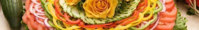 Красивая нарезка из овощей на праздничный стол. Как сделать нарезку из огурца, помидора, редиса.Хризантема из лука. Красивая нарезка овощей на Новый год Быка фото.